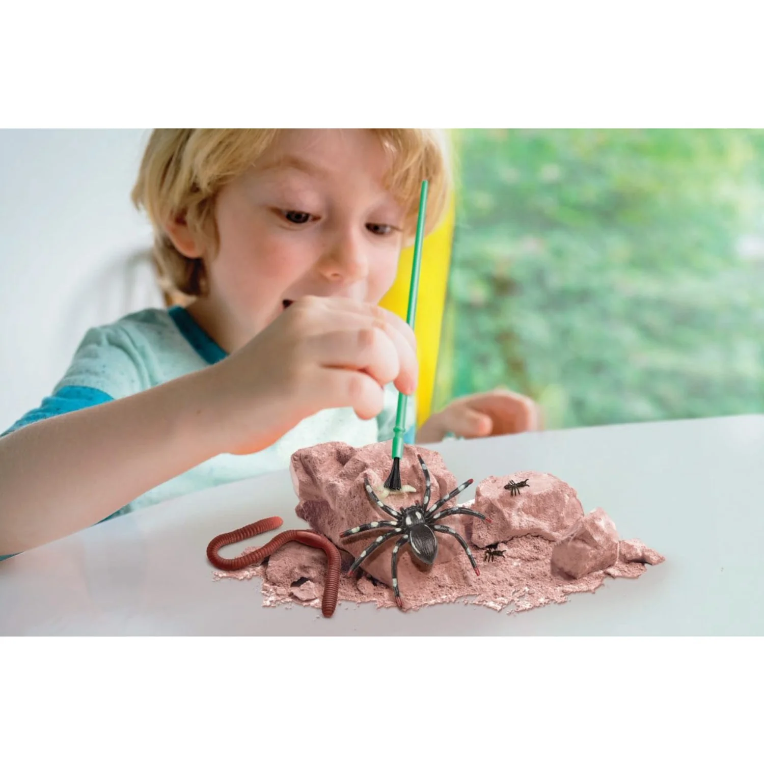 4M Kidzlabs / Creepy Crawly Digging Kit - Image 5