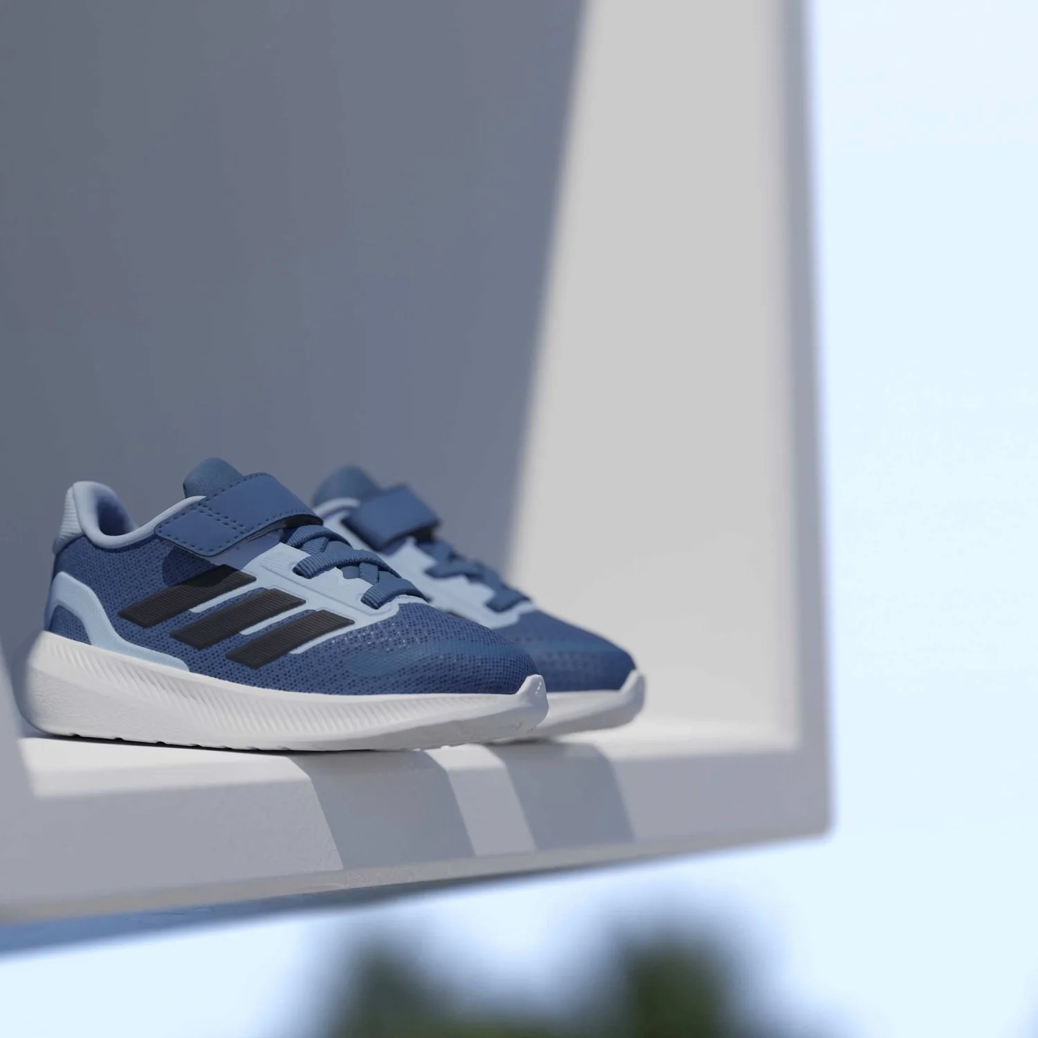 adidas Originals Dusky Ink/Legend Ink/Glow Blue Runfalcon 5 El I Sneakers - Image 3
