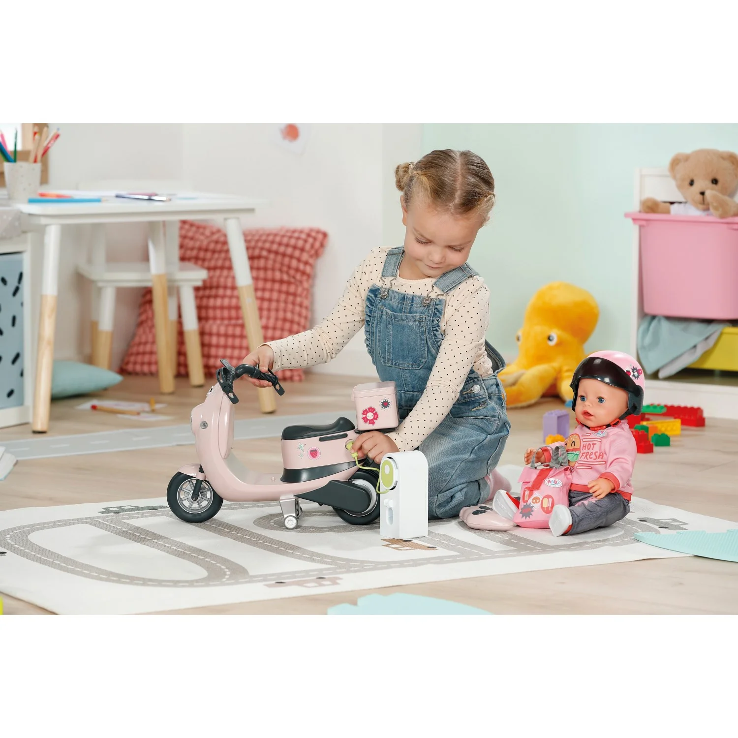 BABY Born RC E Scooter - Image 3