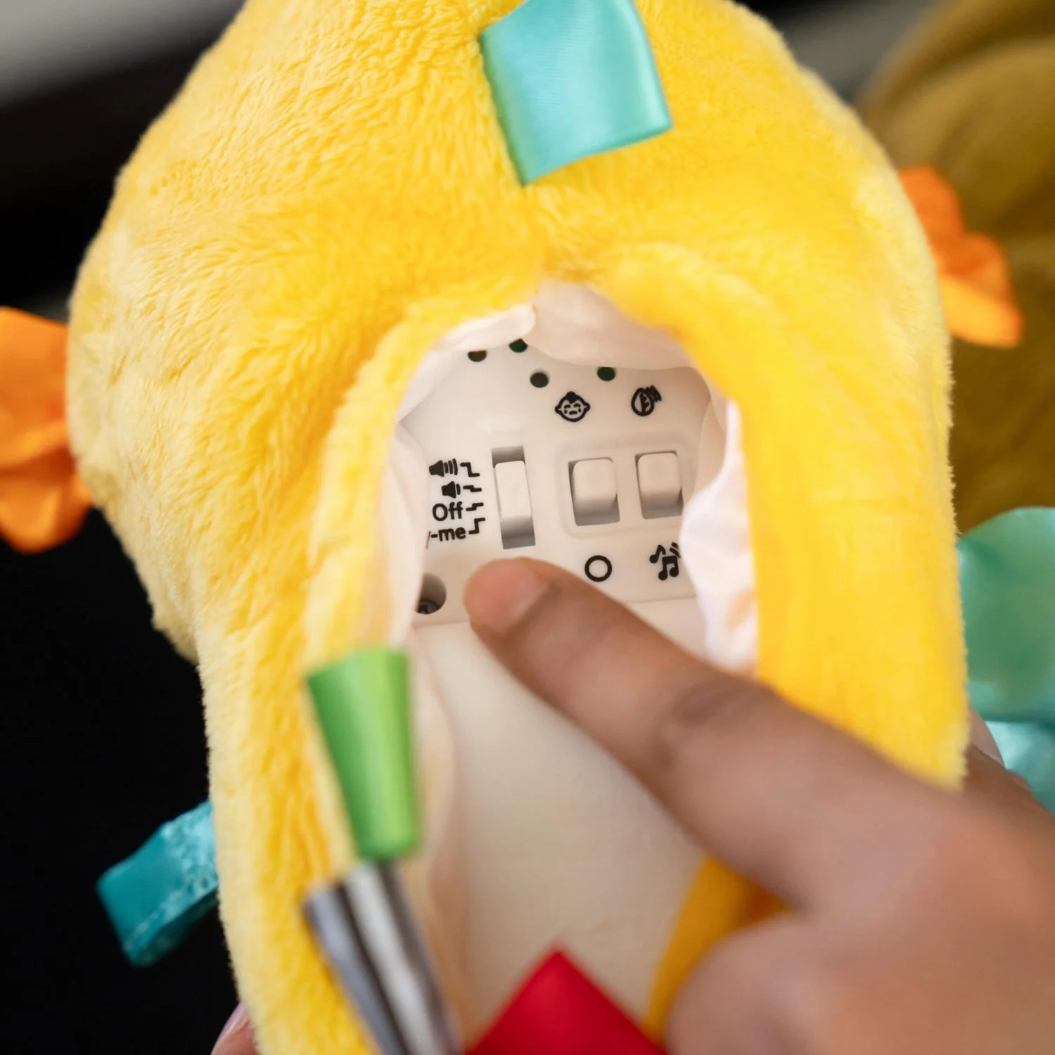 Baby Einstein Yellow Sea Dreams Seahorse™ Plys Soother - Image 8