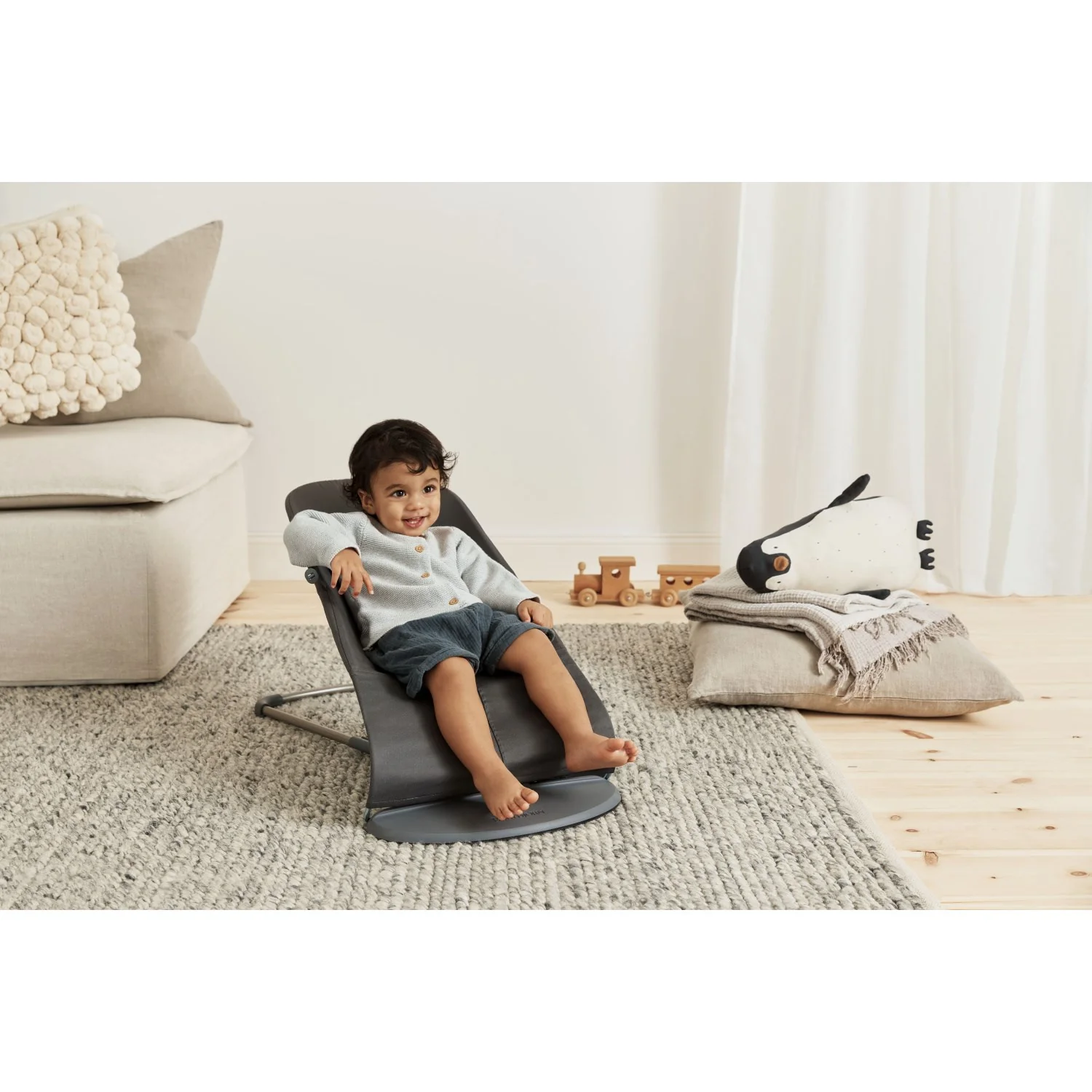 BabyBjörn Anthracite Grey Skråstol Bliss - Vævet, Blomsterbladsquilt - Image 8