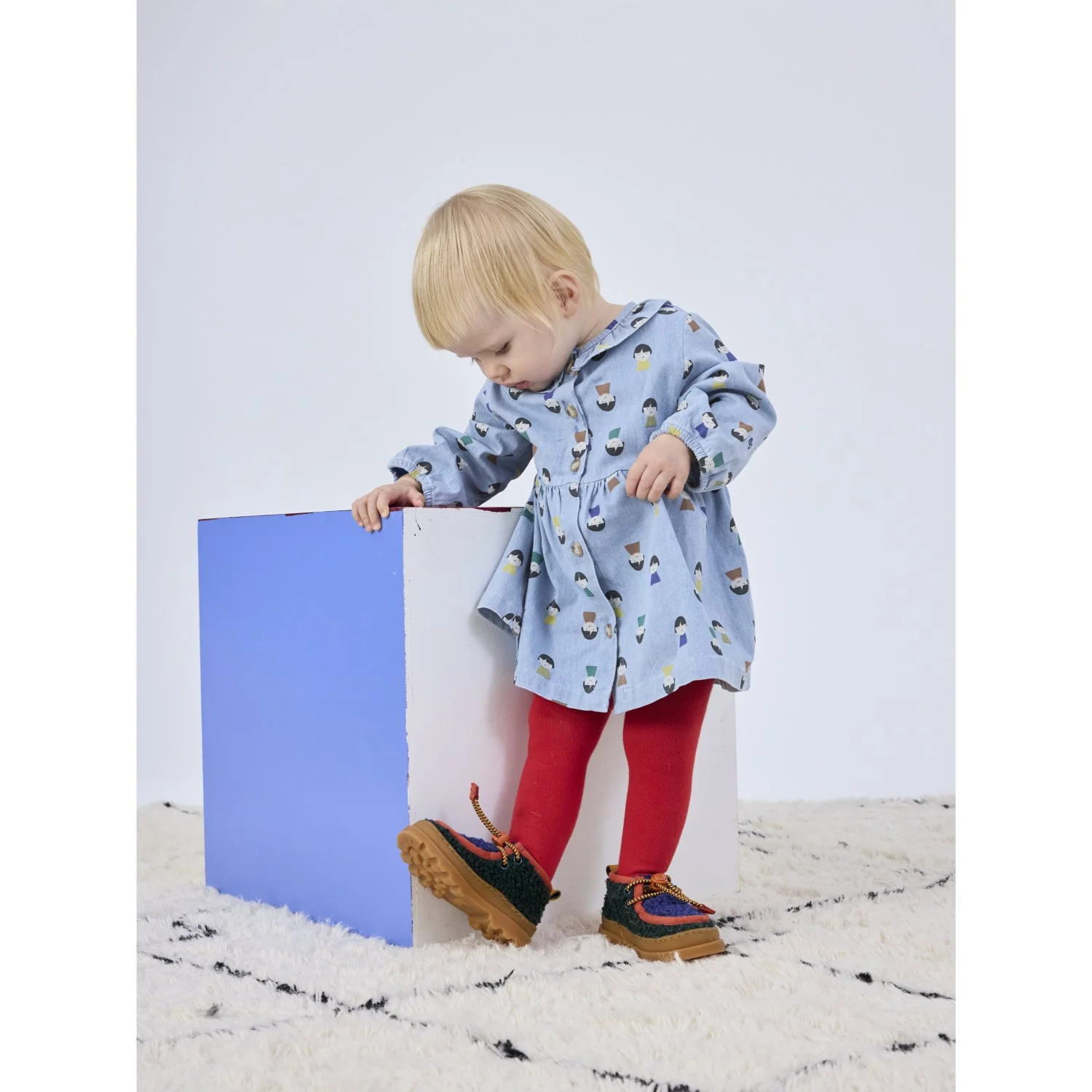 Bobo Choses Light Blue Game Pawns All Over Light Denim Kjole - Image 3