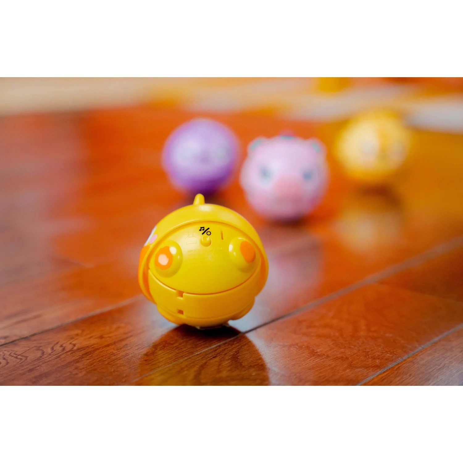 Bright Starts Giggables™ Roll & Chase Legetøj - Image 3