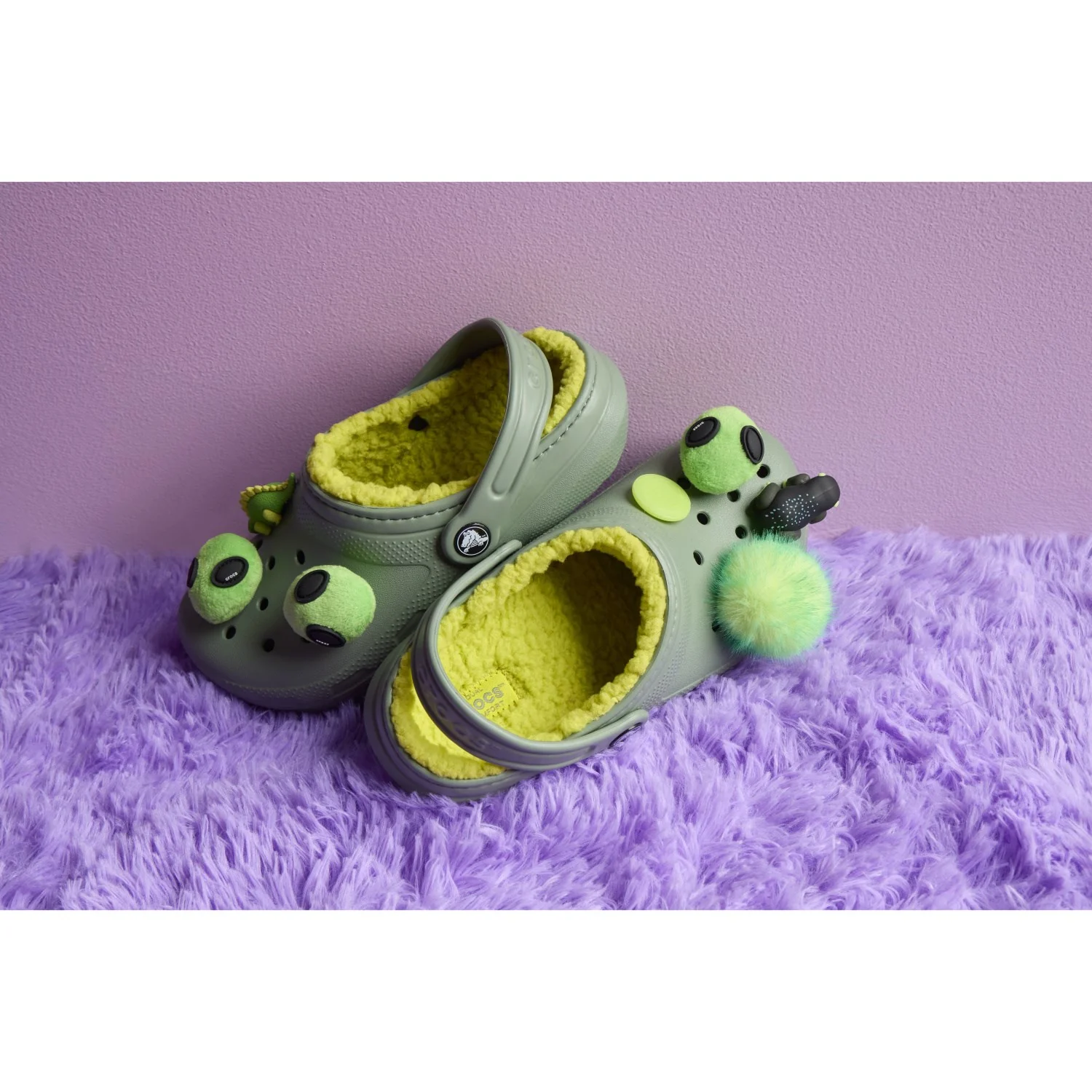 Crocs Moss Classic Lined Clog - Image 13