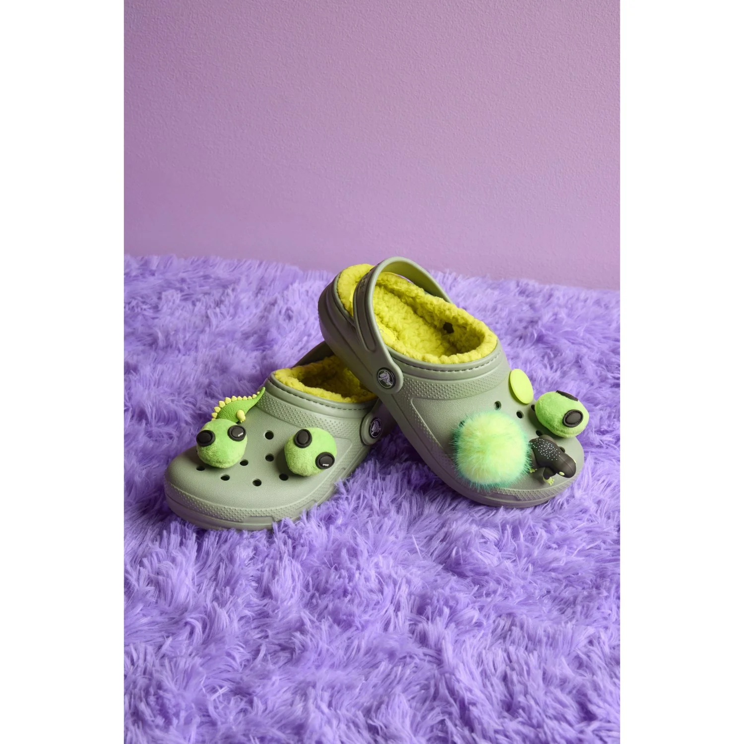 Crocs Moss Classic Lined Clog - Image 14