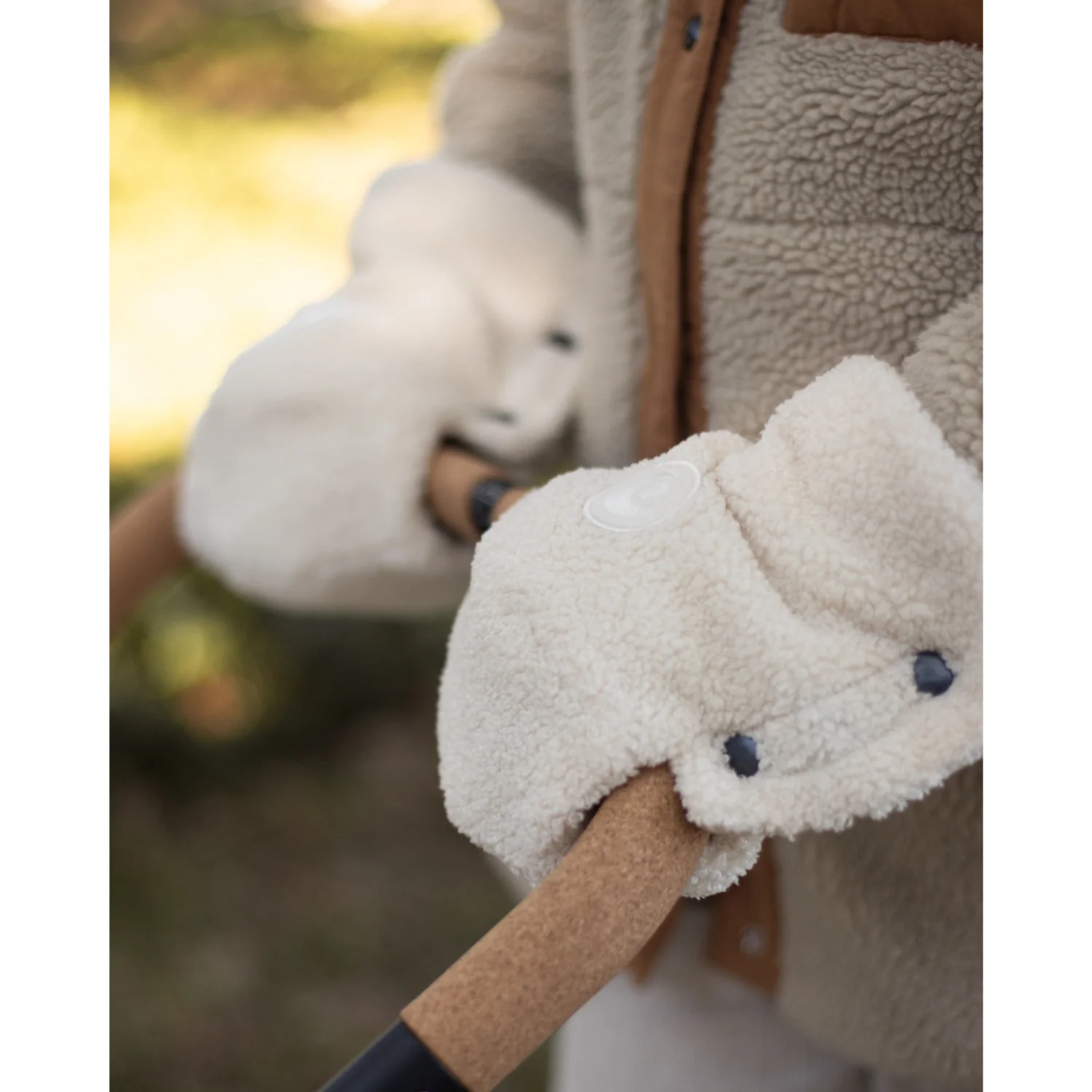 Easygrow Ivory Handmuff Bamse - Image 2