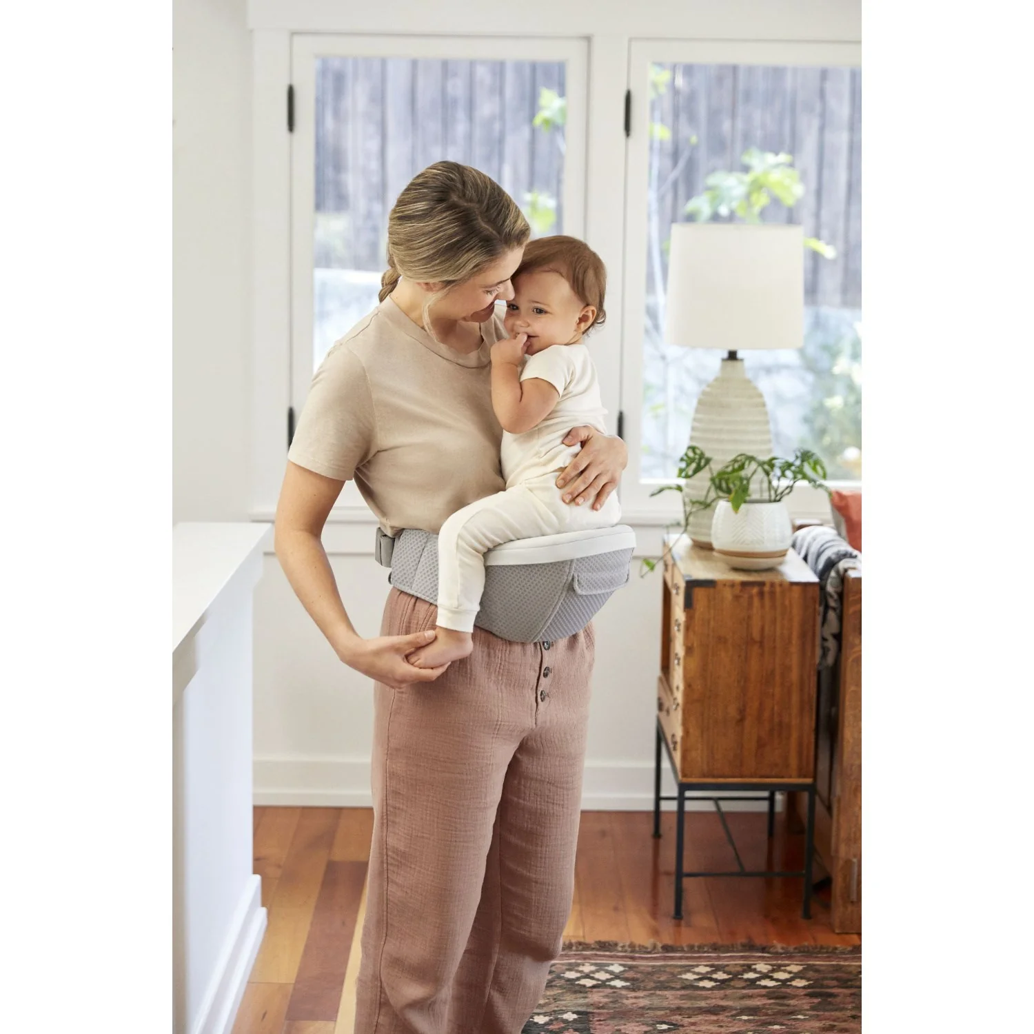 Ergobaby Pearl Grey Lift Hoftesæde - Image 2