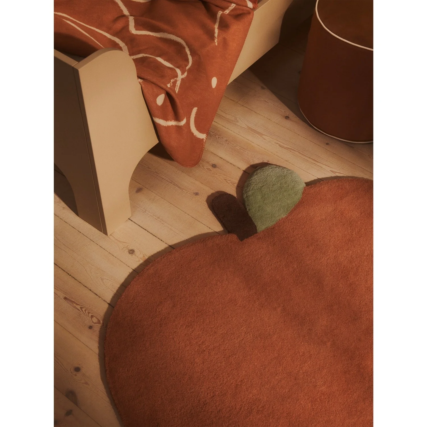 Ferm Living Brown Clay Apple Tufted Tæppe - Image 2