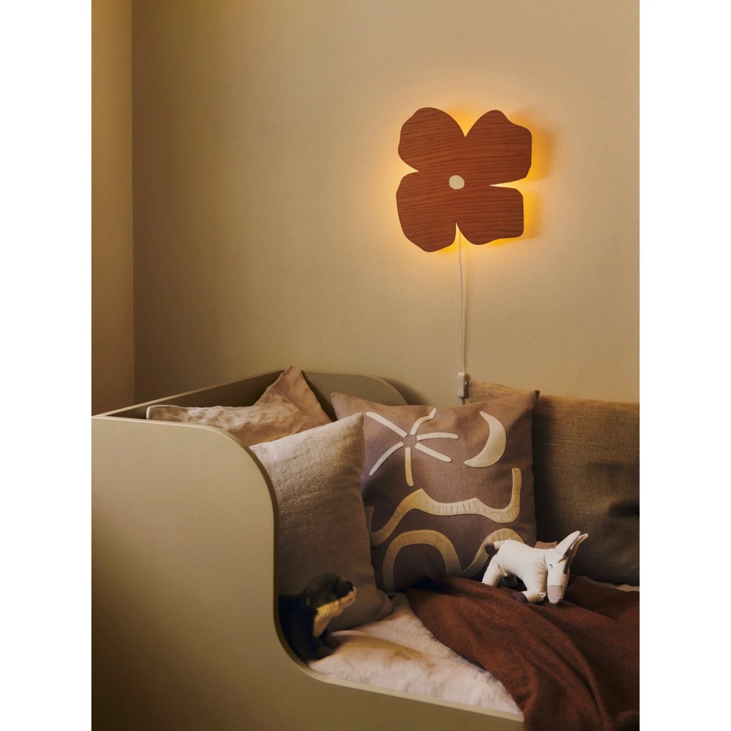 Ferm Living Brown Clay Poesie Lampe - Image 2