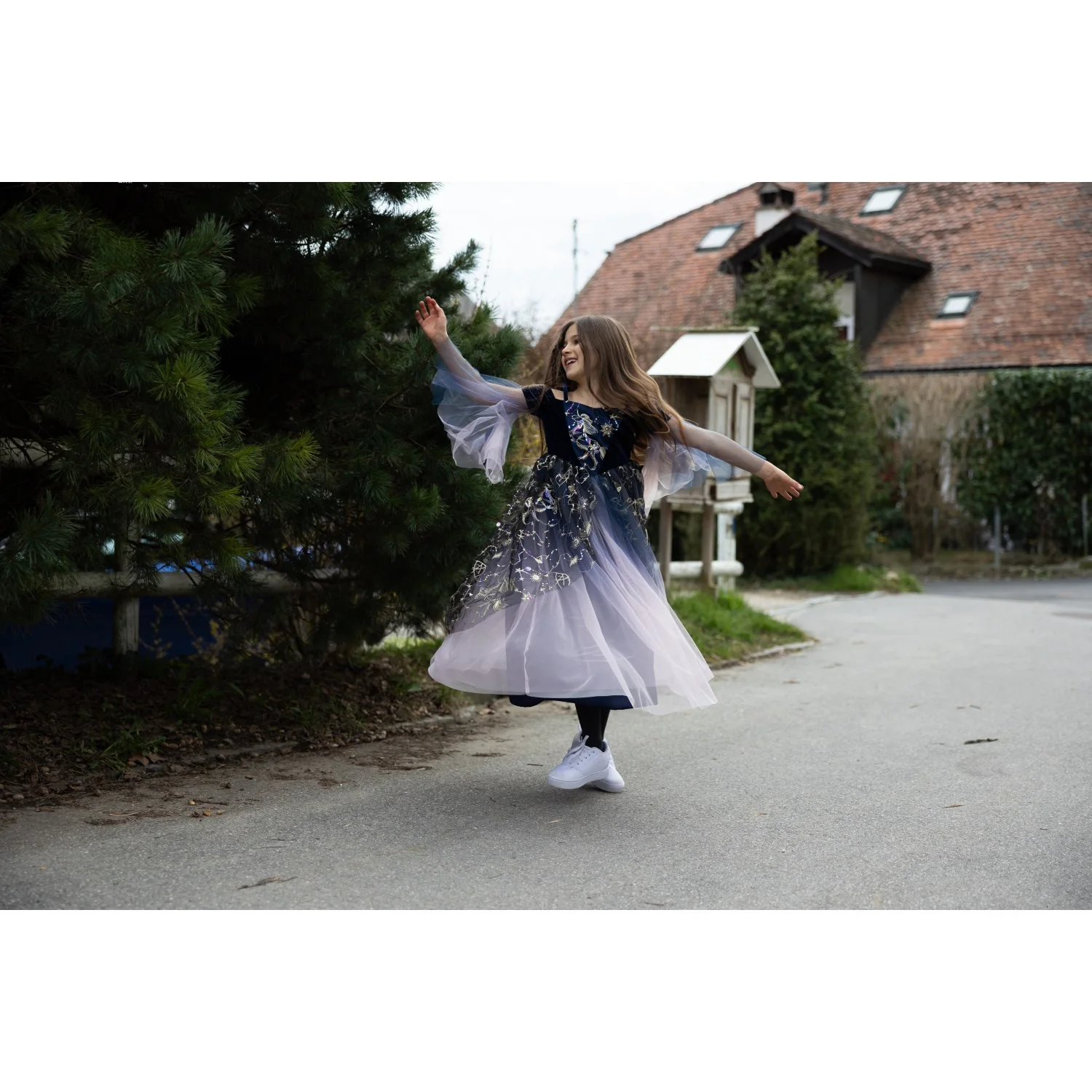 Great Pretenders Twilight Enchantress Gown - Image 4