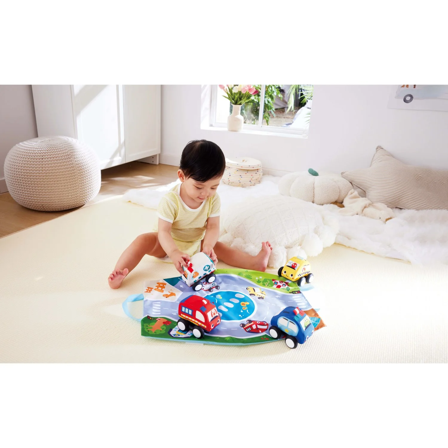 Hape Pull-Back Plys Bilsæt - Image 16