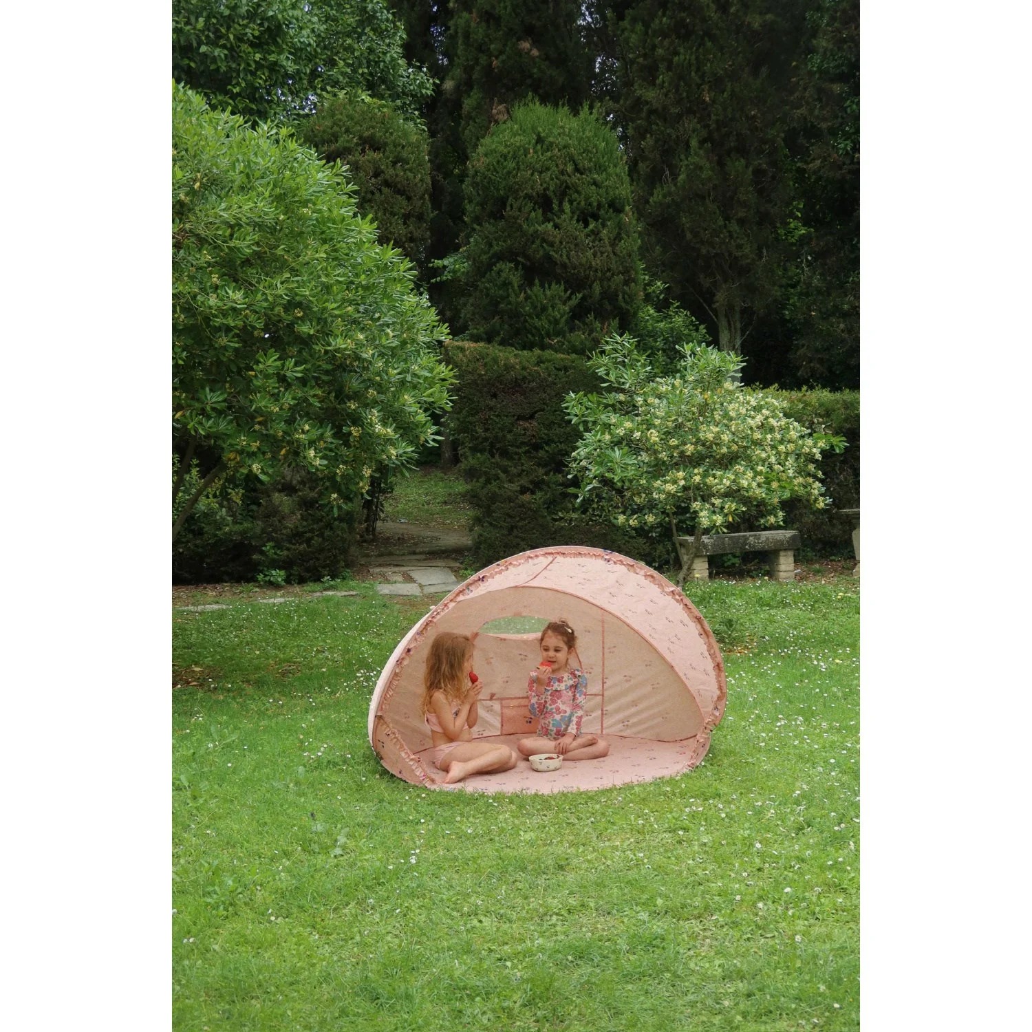 Konges Sløjd Ma Grande Fairy Cherry Mini Strand Telt Pop Up Uv 50+ Lace - Image 2
