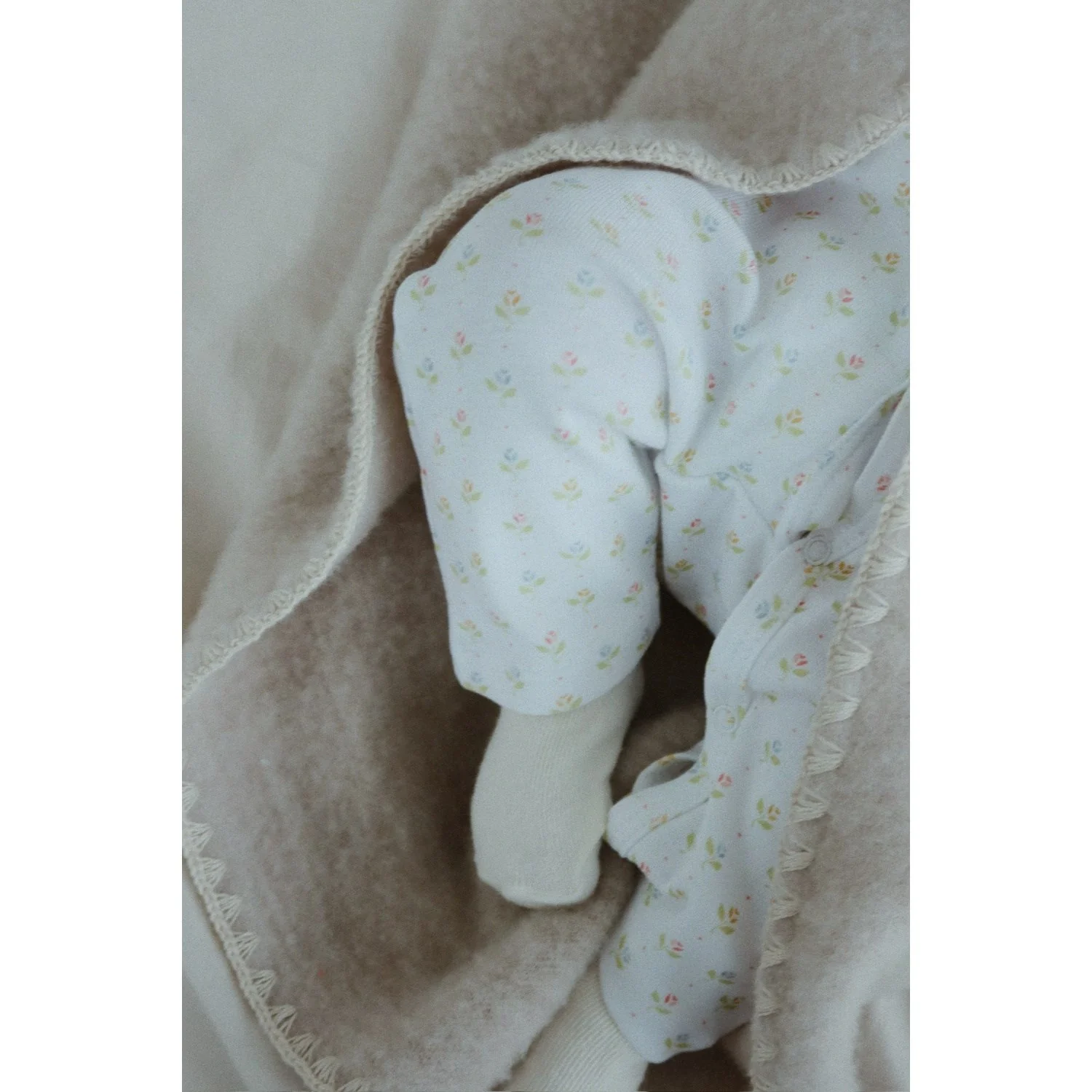 Konges Sløjd Fanga Fontana Oatmeal Melange Erba Uld Fleece Baby Tæppe - Image 3