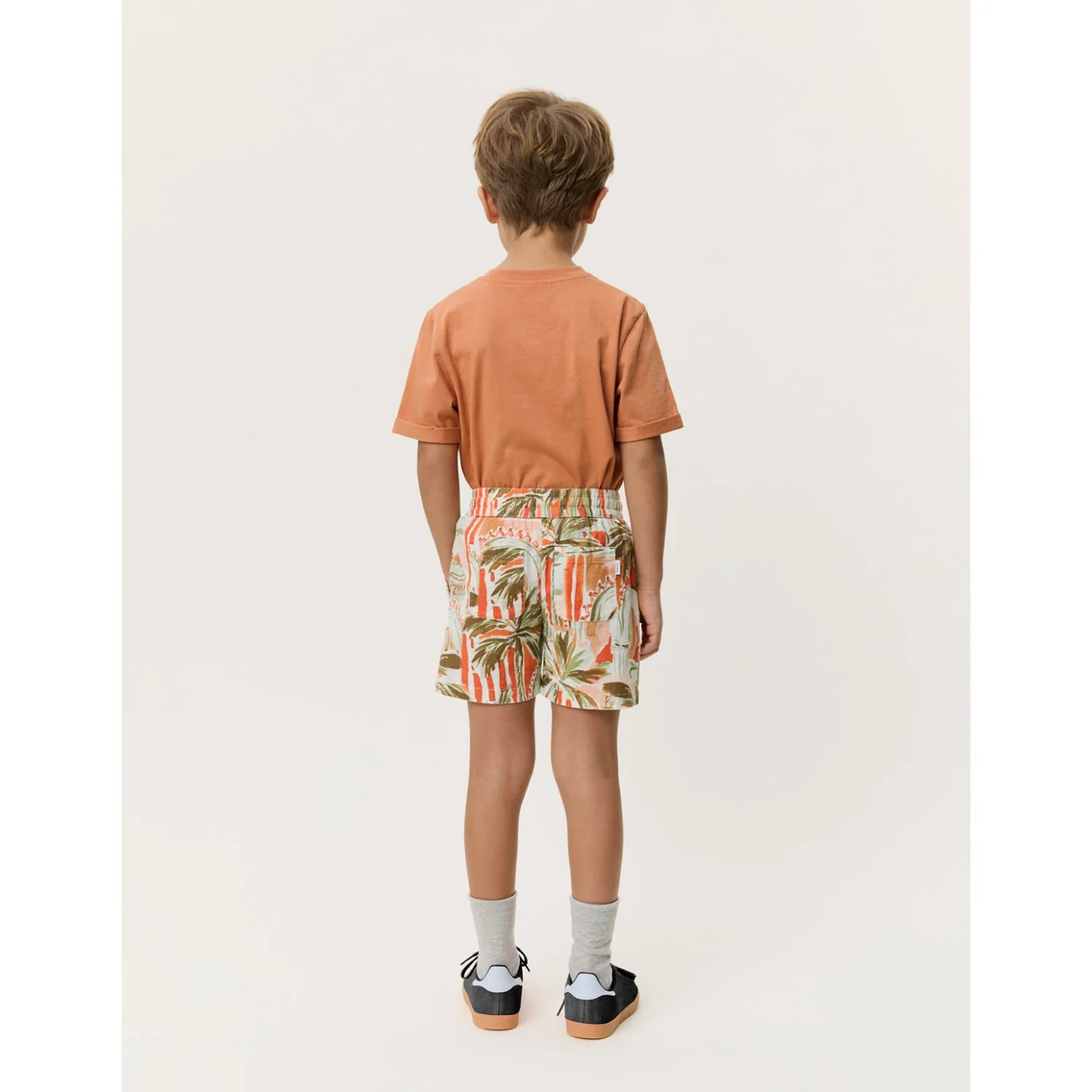 Les Deux Kids Raw Sienna Orange Palm AOP Shorts KIDS - Image 5