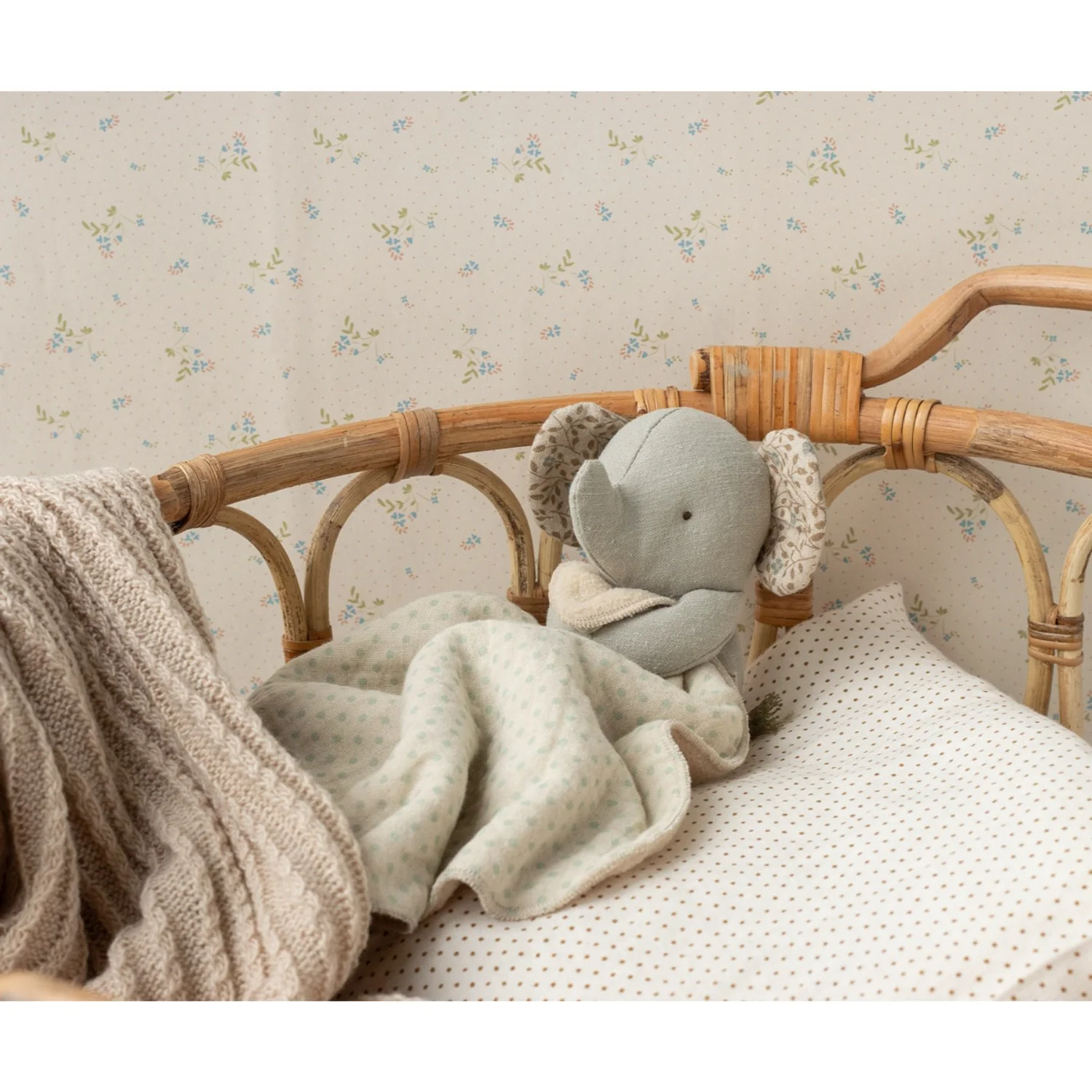 Maileg Lullaby Friends, Elefant, Mini, Grå - Image 2