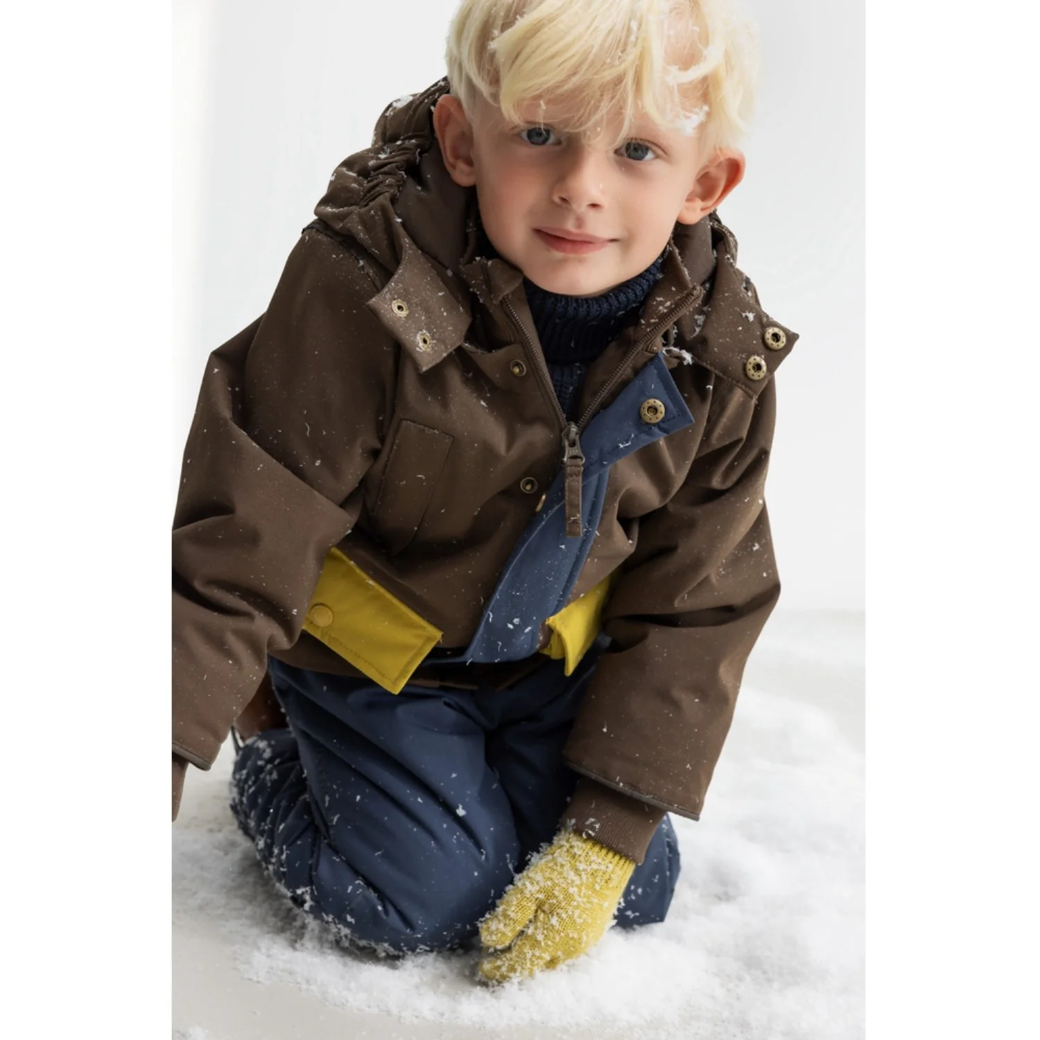 MarMar Tech. Outerwear Solid Deep Choco Block Omas Jakke - Image 5