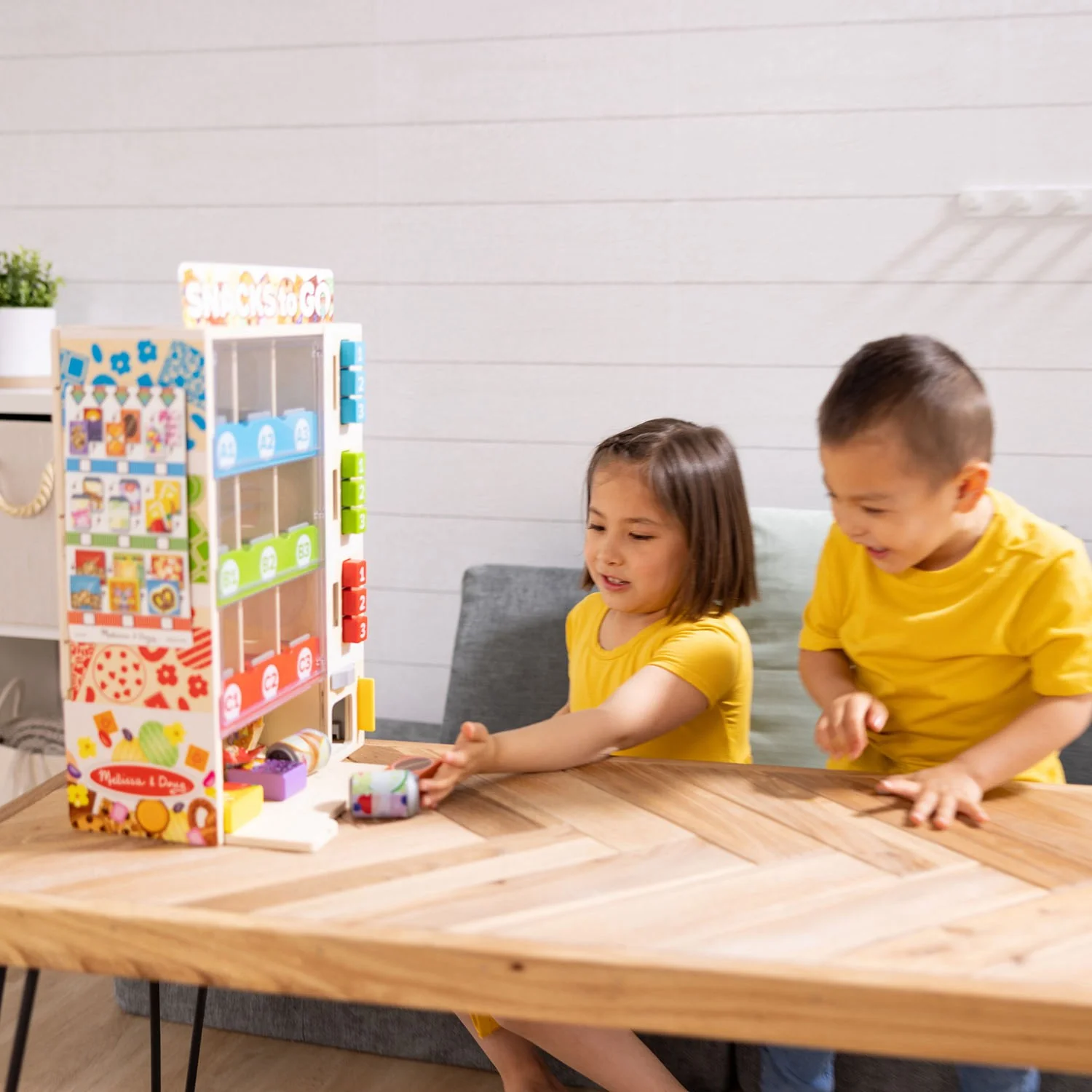 Melissa & Doug Multifarvet Legesæt - Salgsautomat: Snacks To Go - Image 4