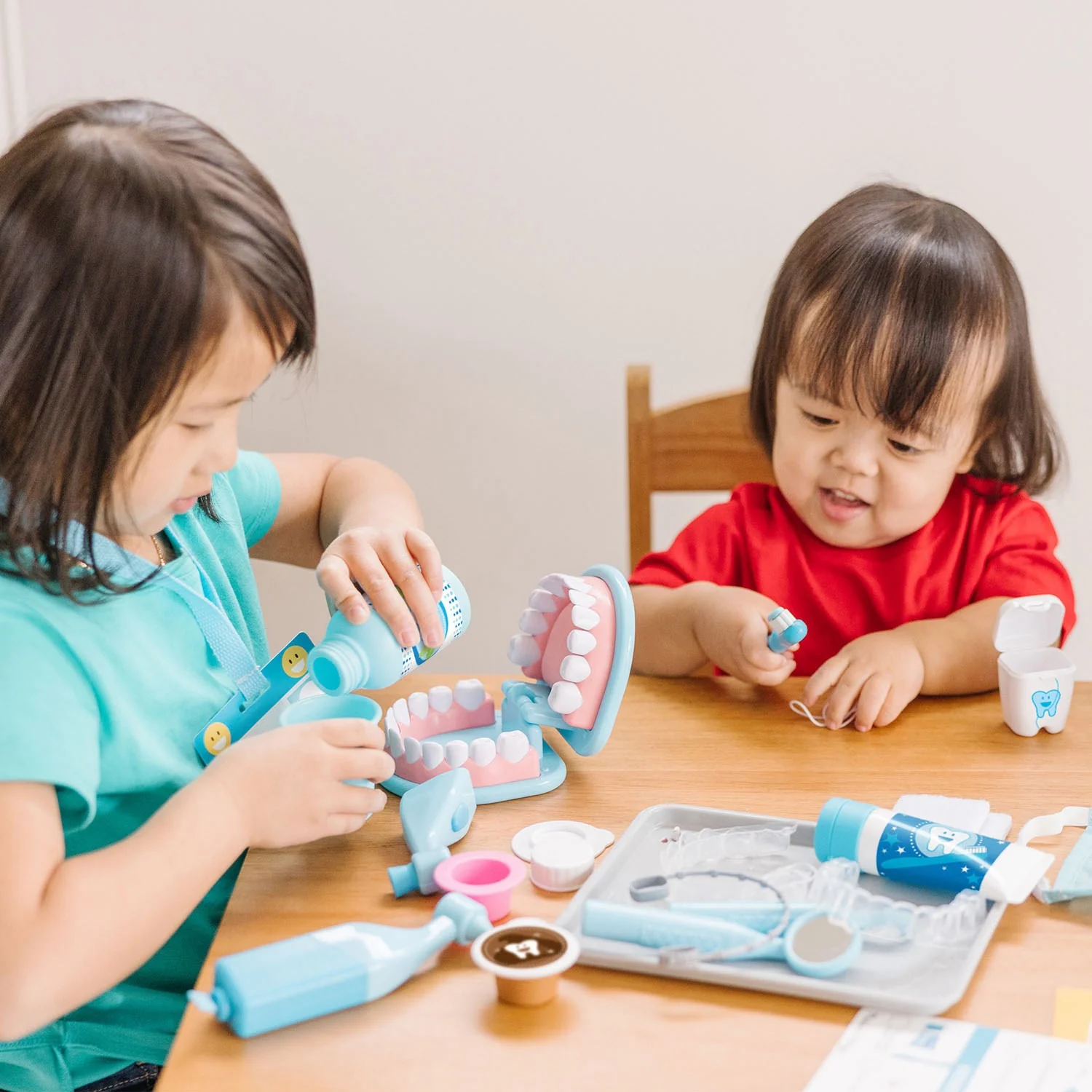 Melissa & Doug Multifarvet Legetøj Super Smile Dentist Play Set - Image 4