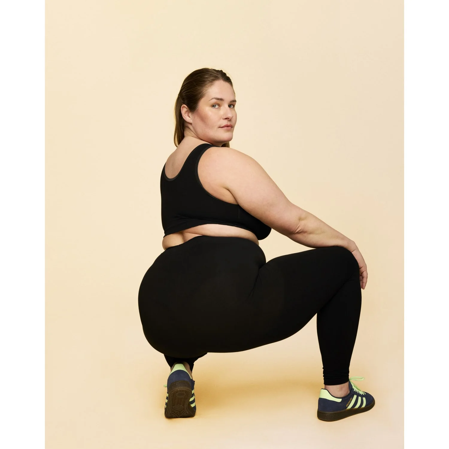 momkind Black Postpartum Leggings - Image 3