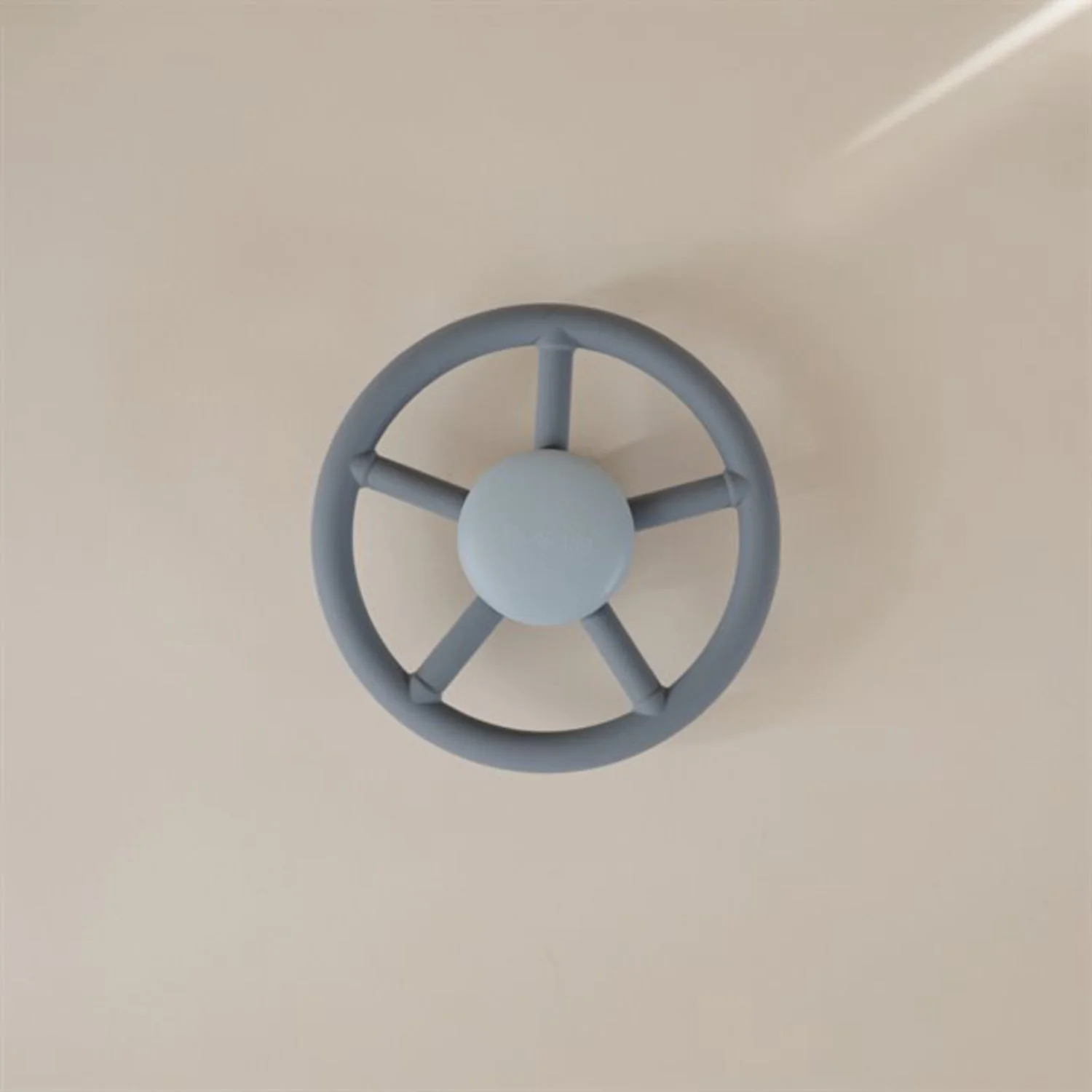 Mushie Wheel Suction Spinner Legetøj - Image 2