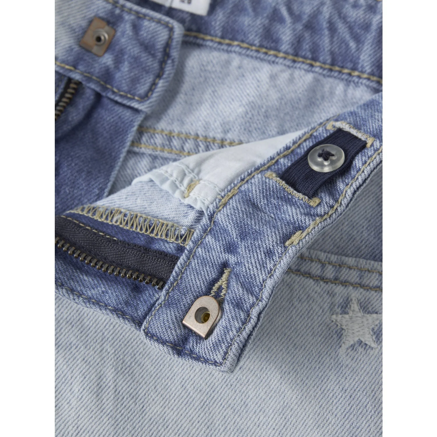 Name It Light Blue Bleached Denim Stars Nkfbella Reg Dnm Shorts 3674-Be Noos - Image 2