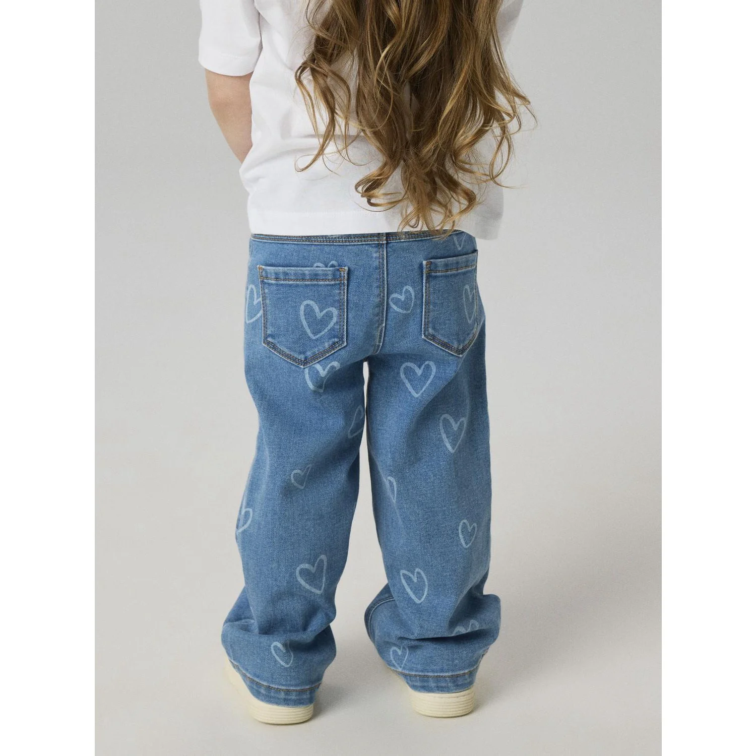 Name It Medium Blue Denim Heart Nmfrose Wide Aop Jeans 4044-On Noos - Image 3