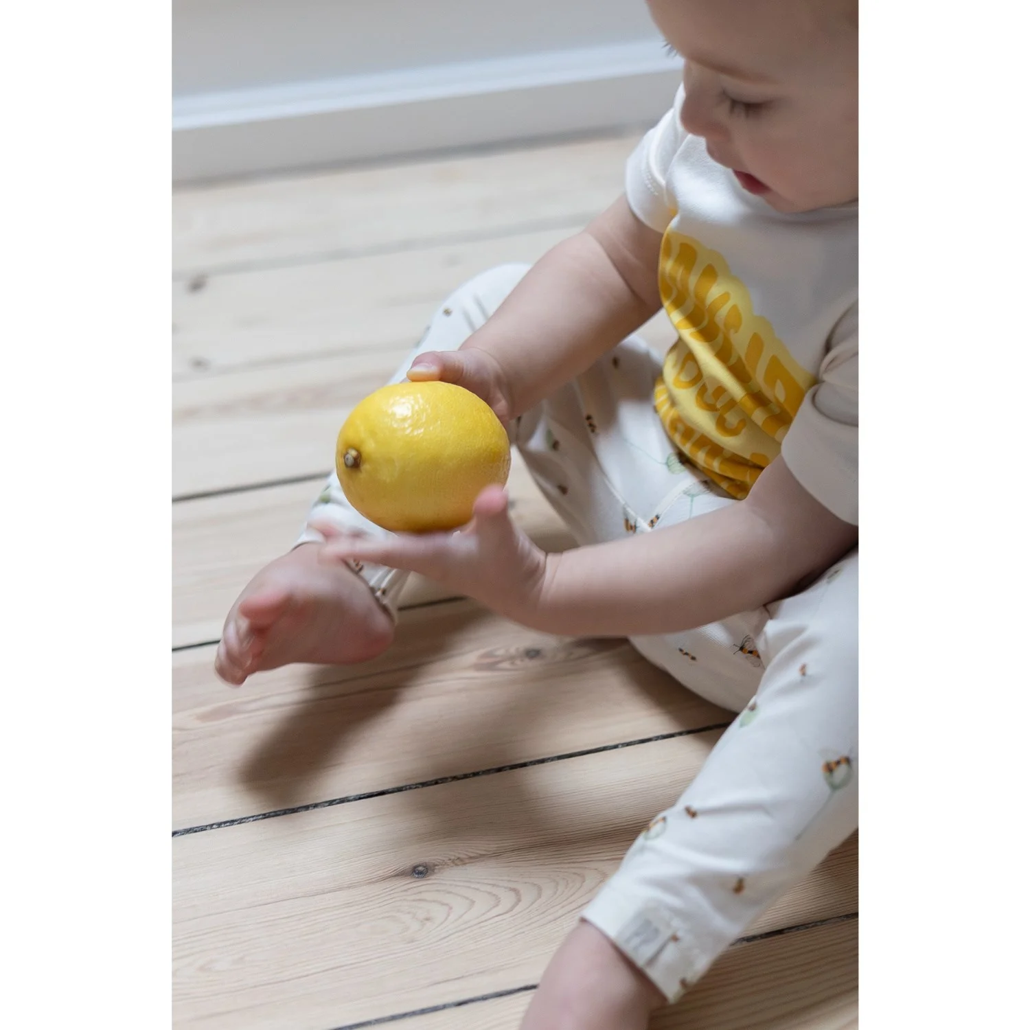 Petit Piao Eggnog Bee Aop Ppjubii Leggings - Image 4