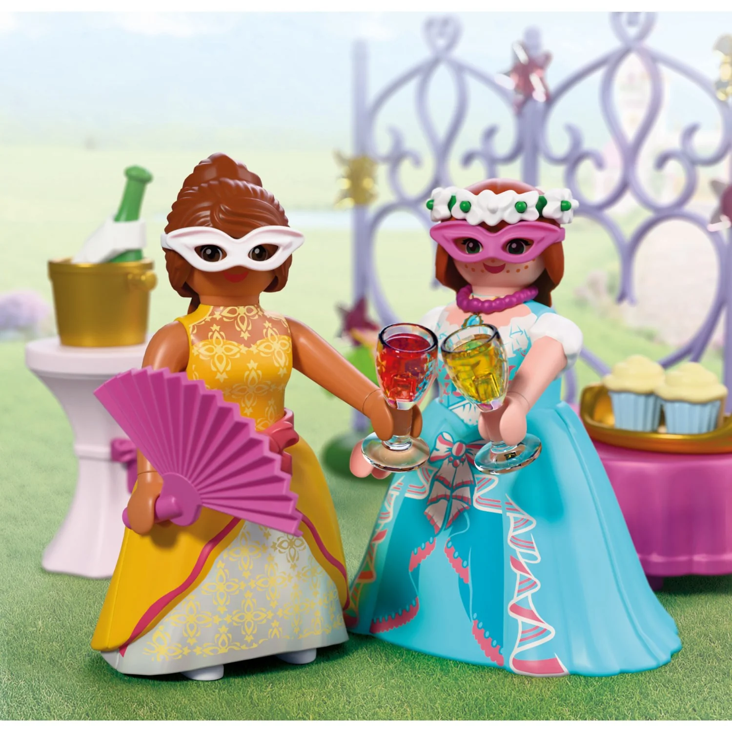 Playmobil® Masked Bold In The Pavilion - Image 2