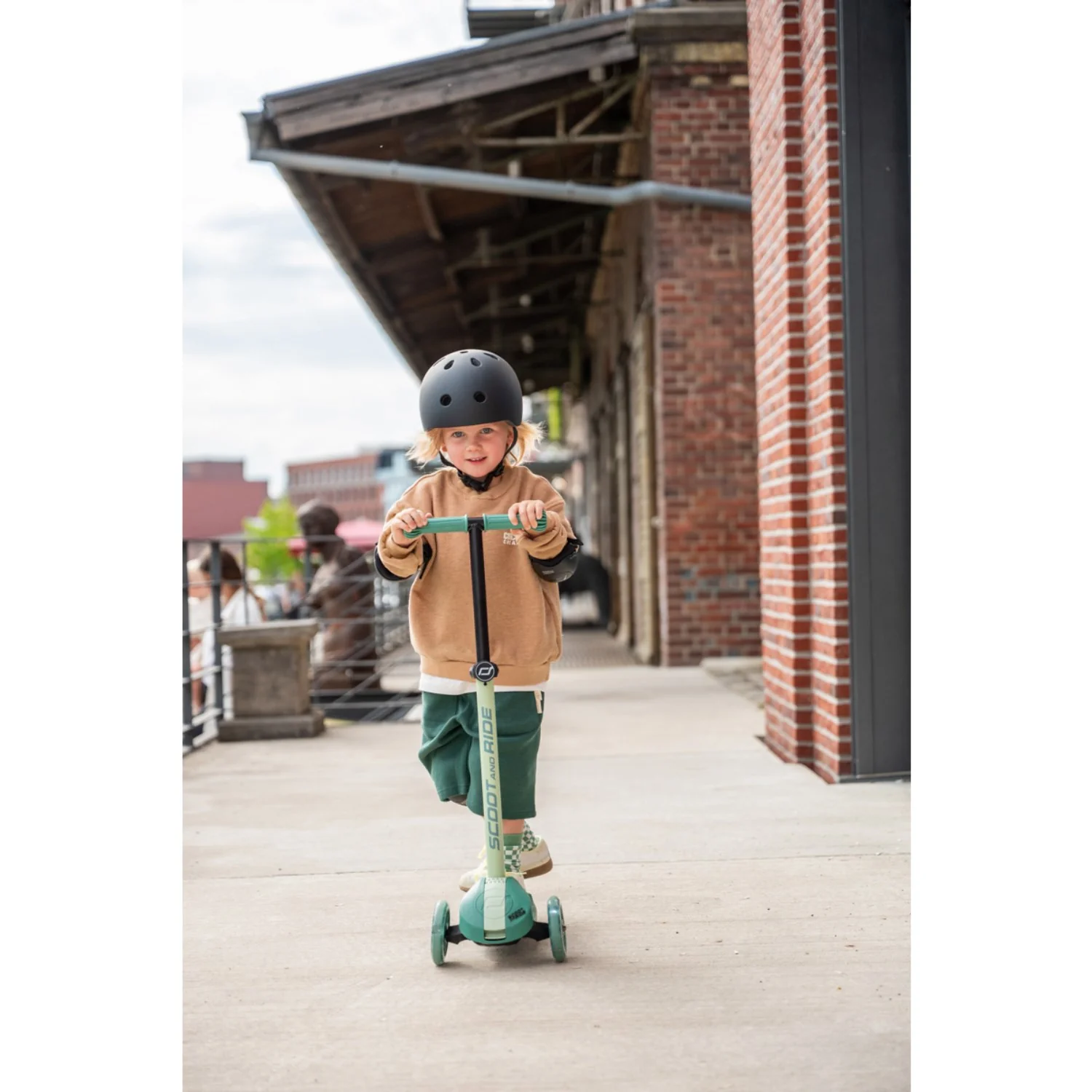 Scoot and Ride Forest Highwaykick 3S - Image 3