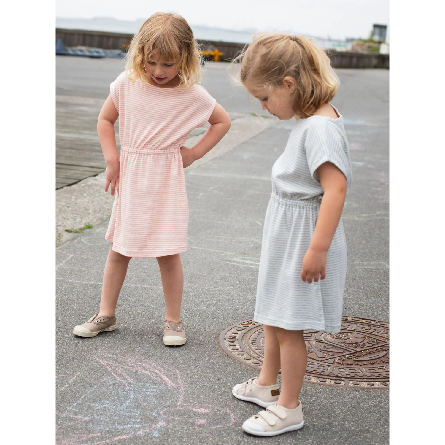 Serendipity Coral/Offwhite Strand Kjole Stripe - Image 2