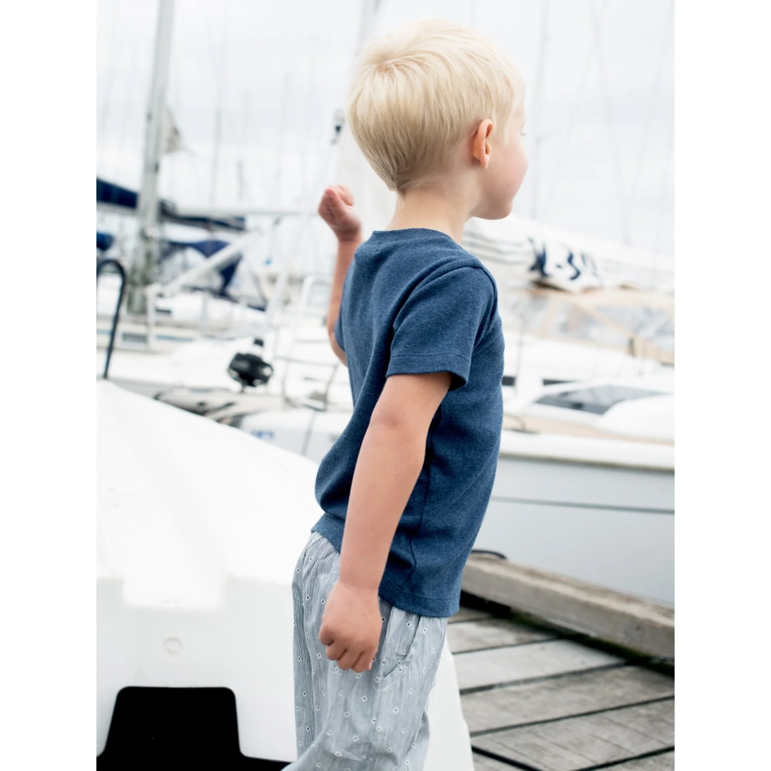Serendipity Navy Kort Sleeve T-shirt - Image 3