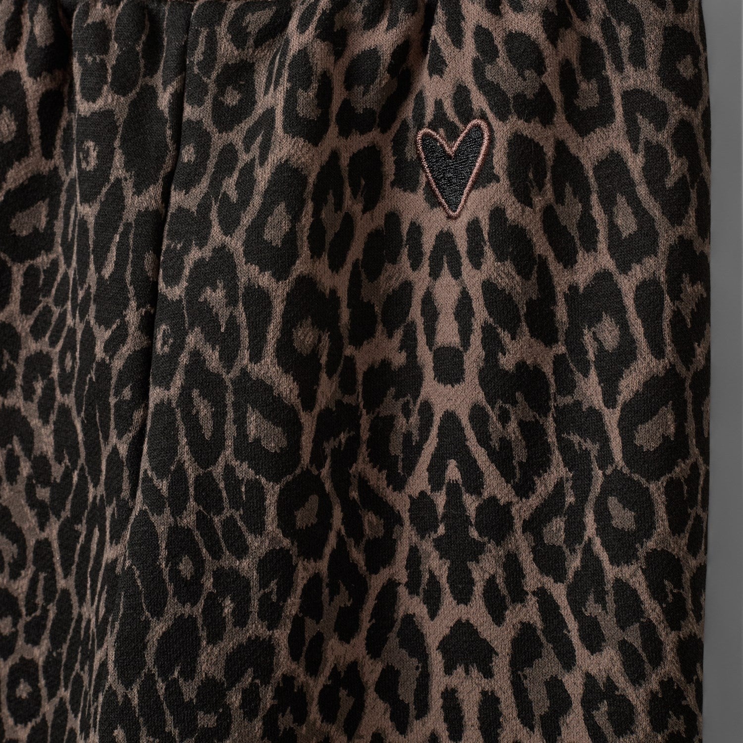 Sofie Schnoor Aop Leopard NetusSK Sweatpants - Image 2