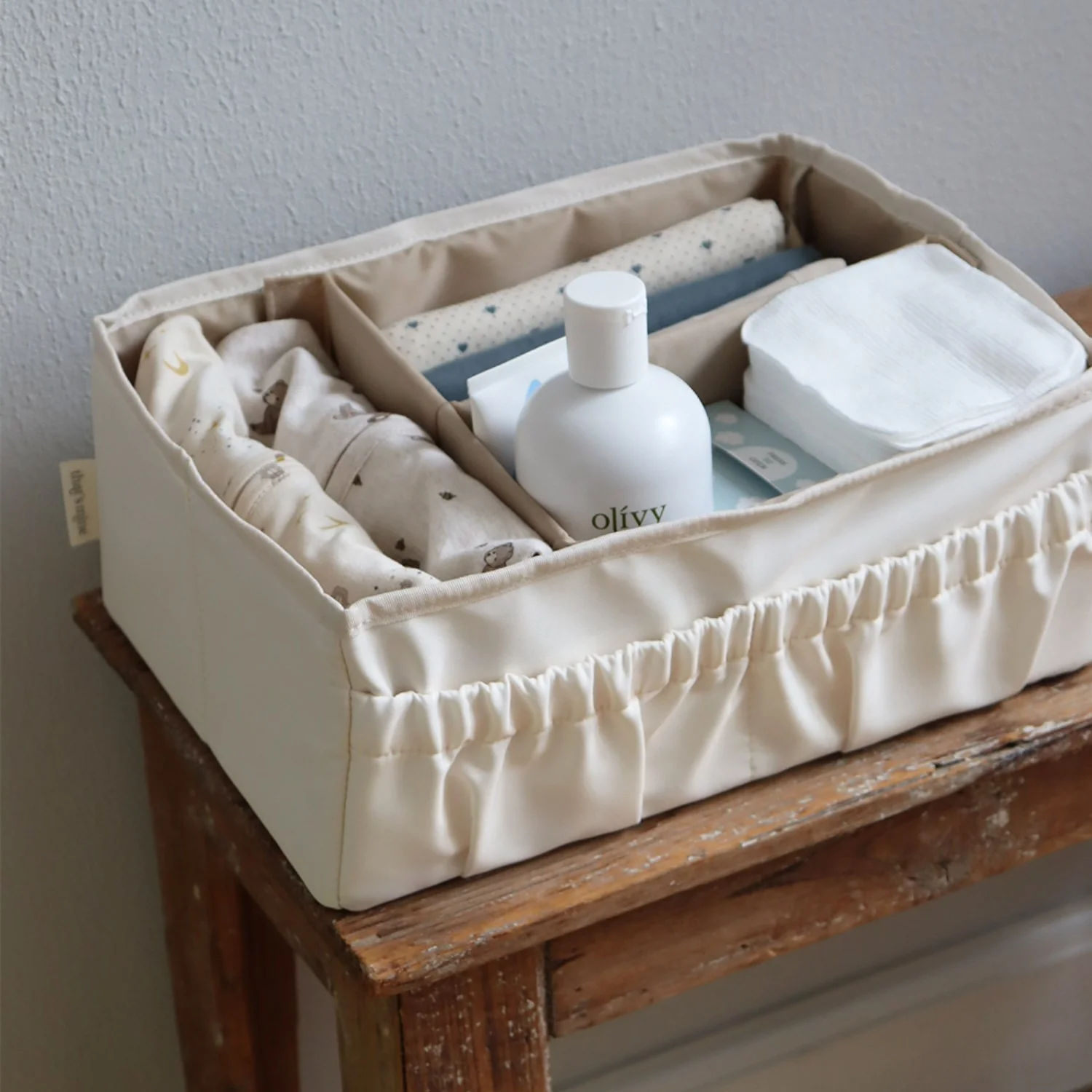 That's Mine Light Creme Lily Nursing Organizer - Image 3