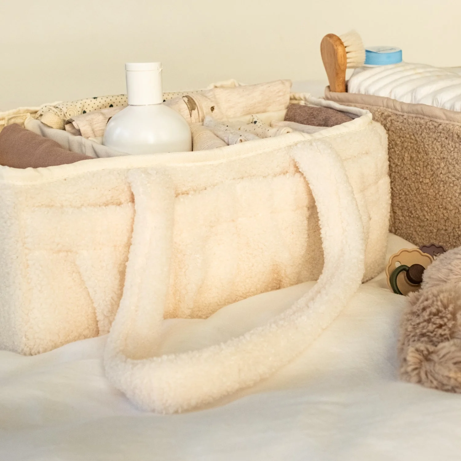 That's Mine White Lumi Nursing Organizer - Image 3