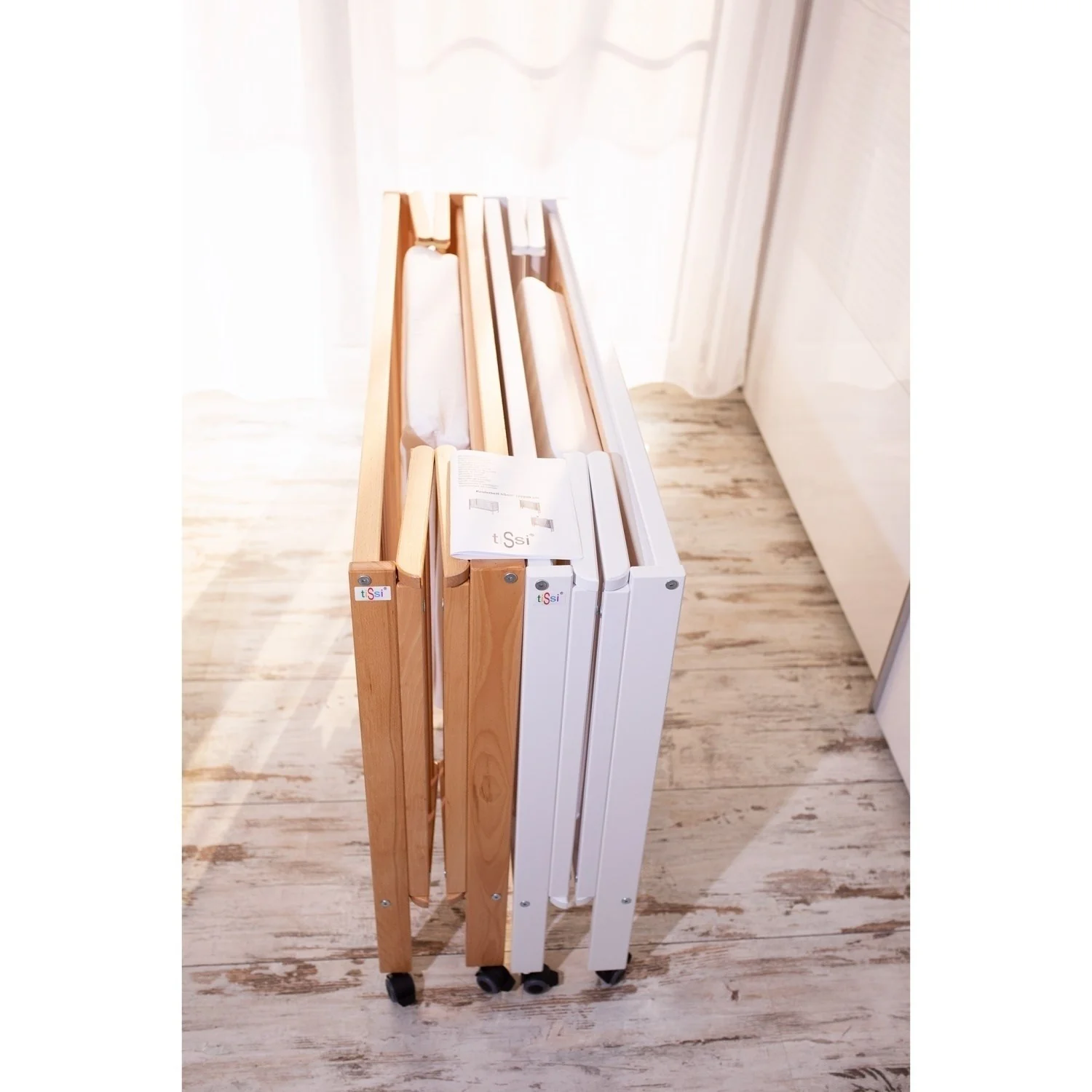 tiSsi® White Laquer Jori Sammenklappelig Børneseng Massiv Bøg - Image 78